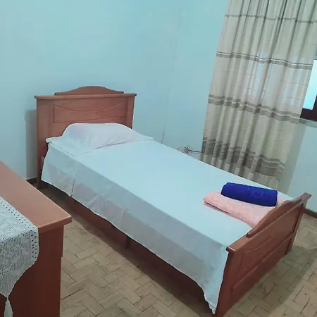 For 1 Person Near Airport Private Kwatera prywatna